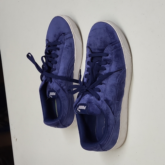 The PUMA Vikky platform Velvet Blue Basketball Women's Platform Sneaker Size 11 - Picture 3 of 10